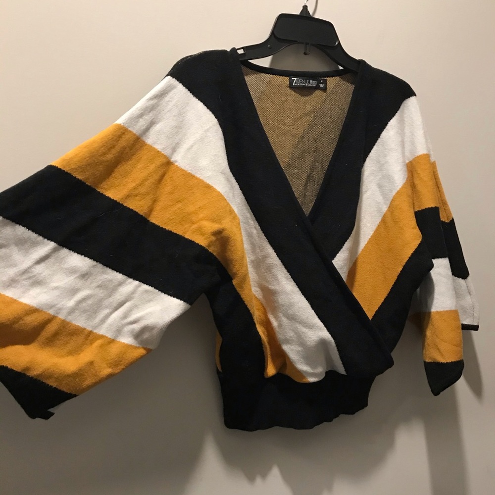 Gorgeous sweater top